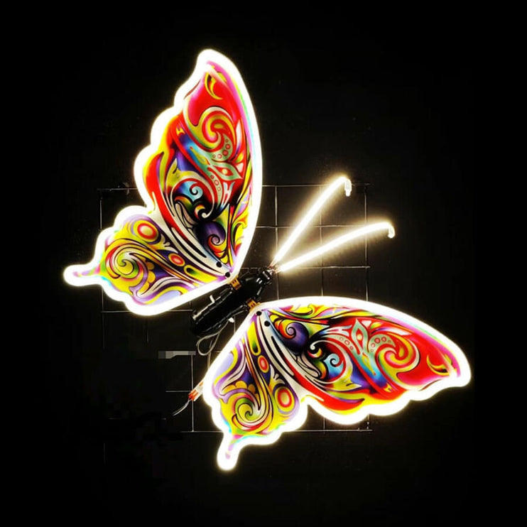 Auto moving large butterfly party decoration